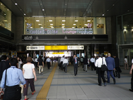 �N�C�[���Y�ɐ��O